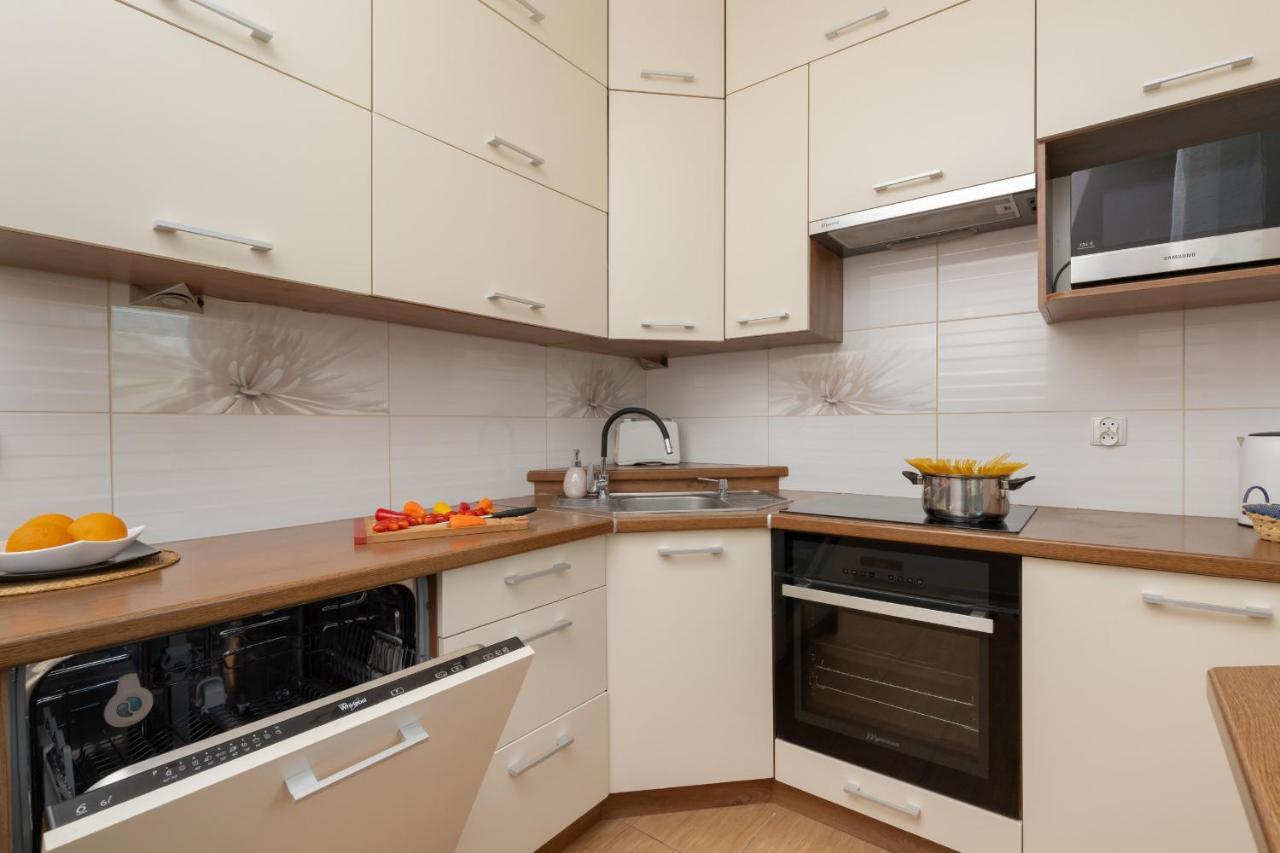 Cozy Batalionow Chlopskich In By Renters Apartment *